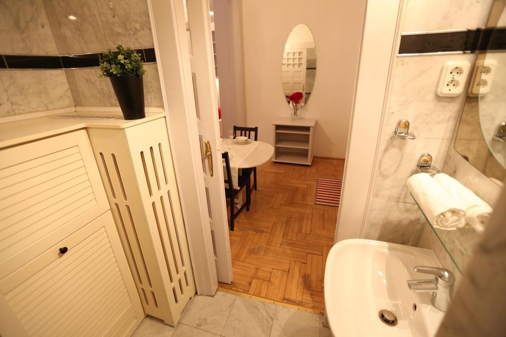 D.Five Classic Luxury Apartment Budapeste Exterior foto